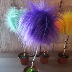 5 single Truffula trees with plain pots and choice of colors